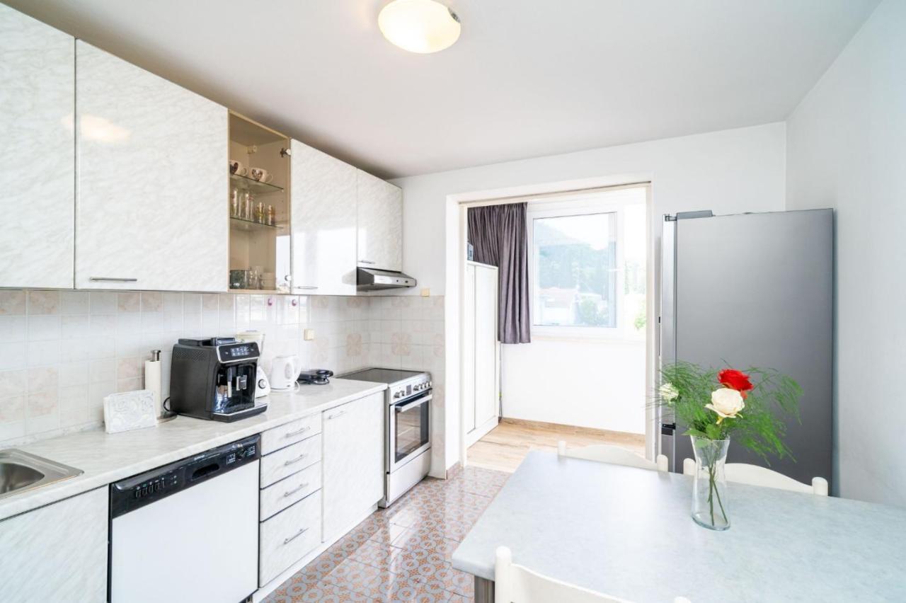 Apartment Vido- 1-Bedroom Apartment With Loggia Дубровник Екстериор снимка