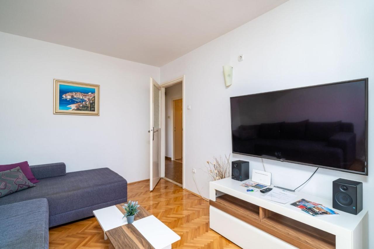 Apartment Vido- 1-Bedroom Apartment With Loggia Дубровник Екстериор снимка