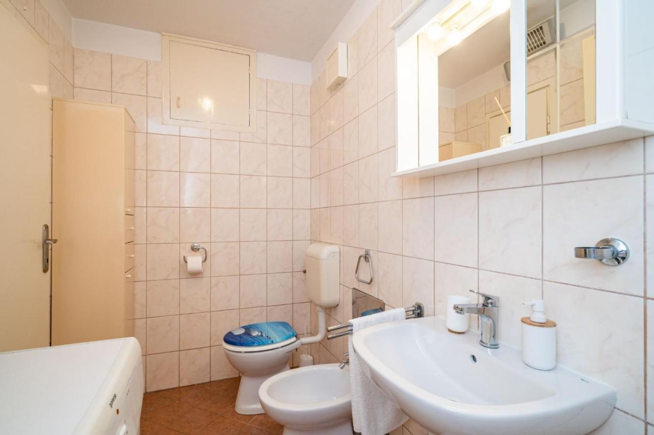Apartment Vido- 1-Bedroom Apartment With Loggia Дубровник Екстериор снимка