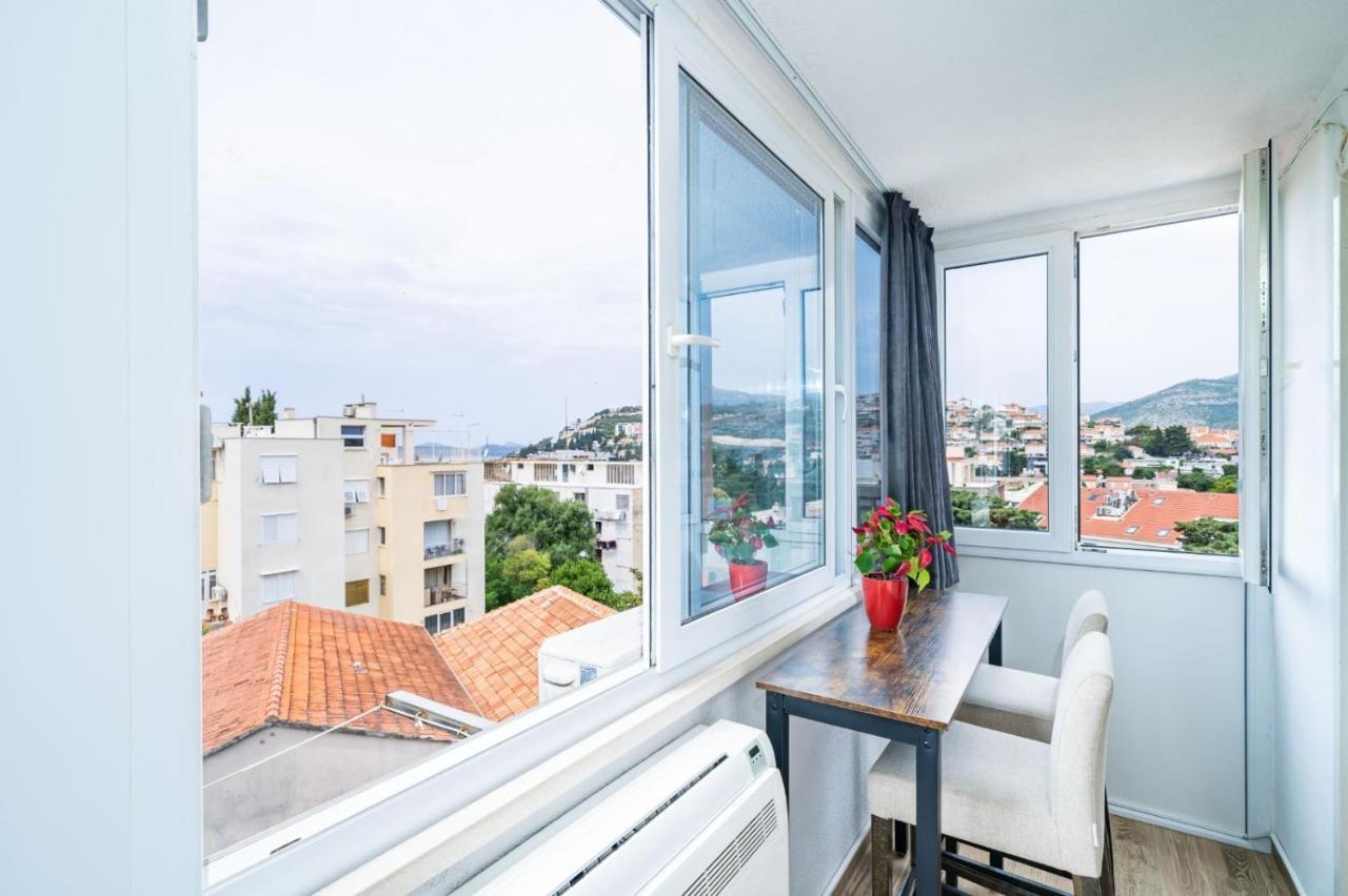 Apartment Vido- 1-Bedroom Apartment With Loggia Дубровник Екстериор снимка