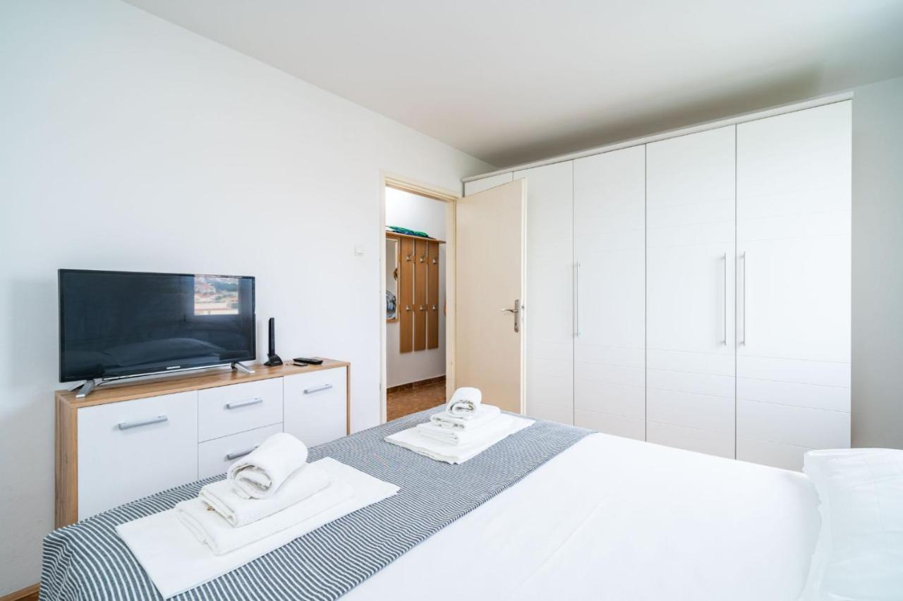 Apartment Vido- 1-Bedroom Apartment With Loggia Дубровник Екстериор снимка