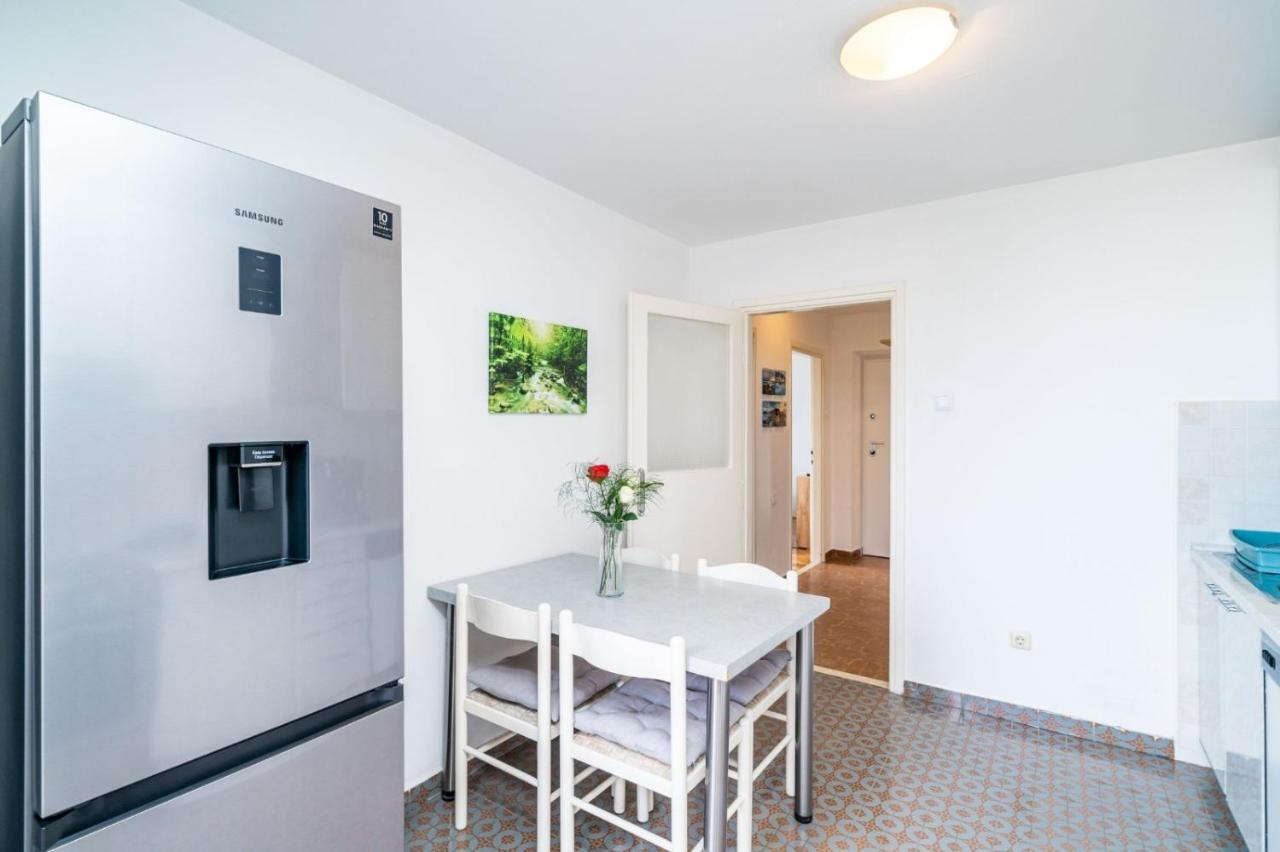 Apartment Vido- 1-Bedroom Apartment With Loggia Дубровник Екстериор снимка